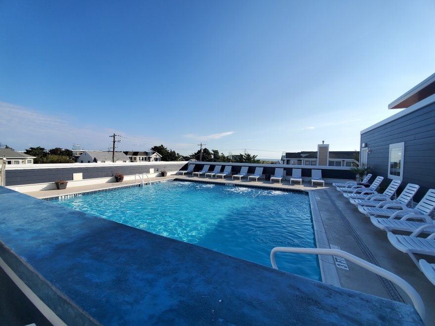 Fenwick Shores, Tapestry Collection by Hilton