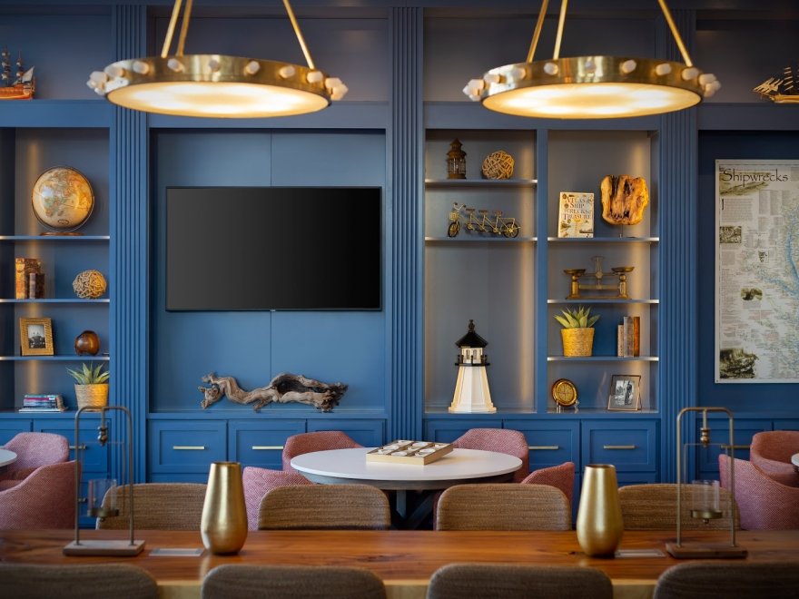 Fenwick Shores, Tapestry Collection by Hilton