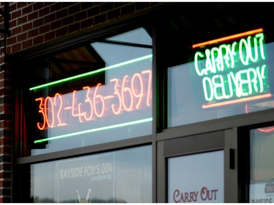Fox's Pizza Den