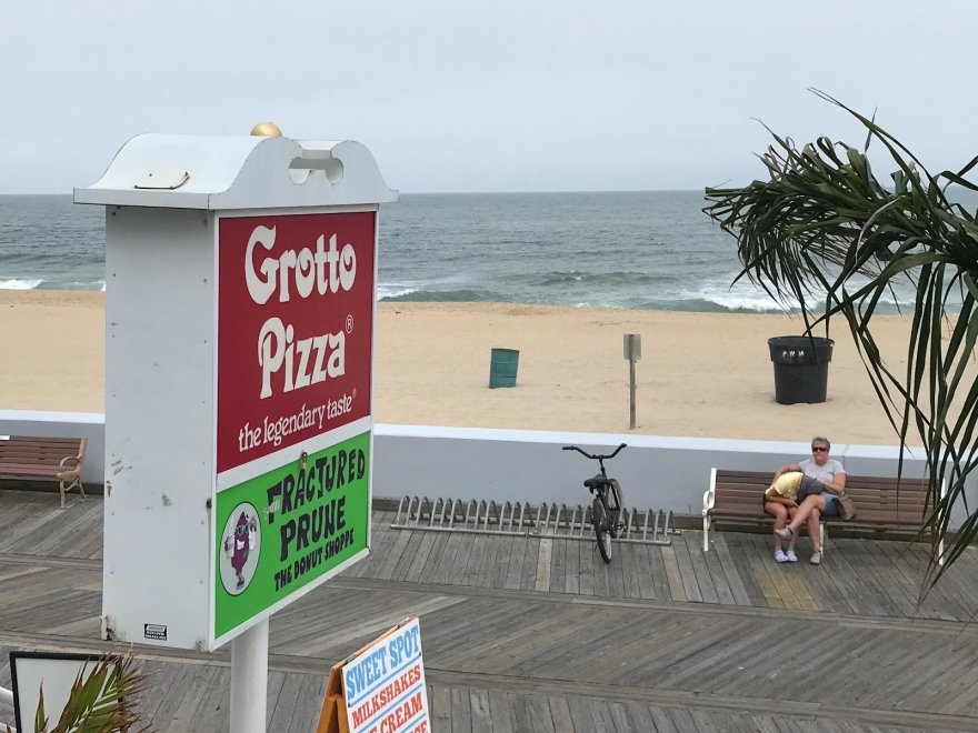 Grotto Pizza