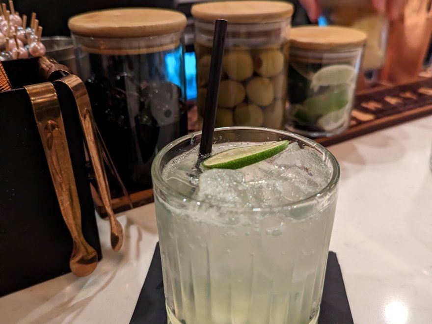 Drift Seafood and Raw Bar