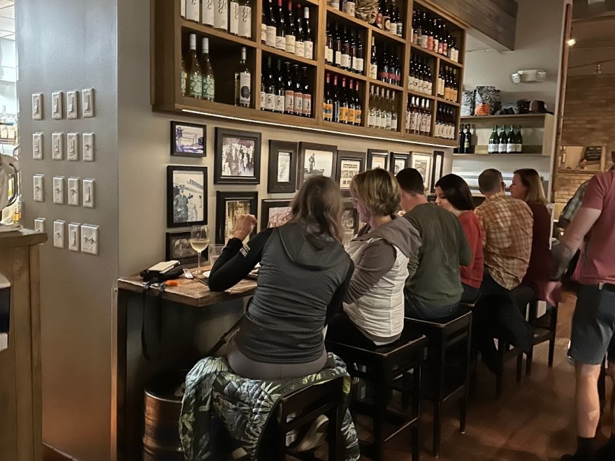 Henlopen City Oyster House
