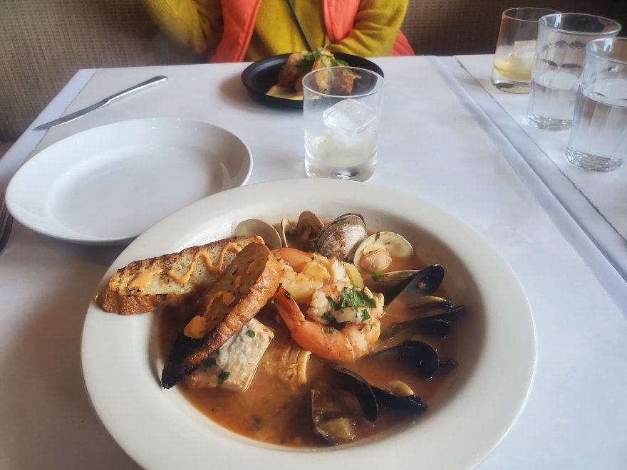 Henlopen City Oyster House