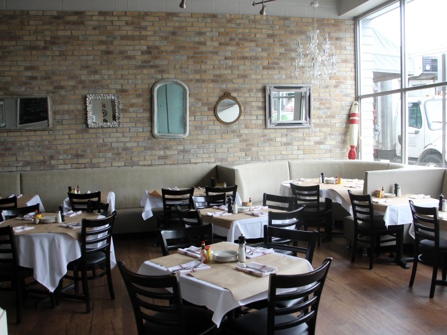 Henlopen City Oyster House