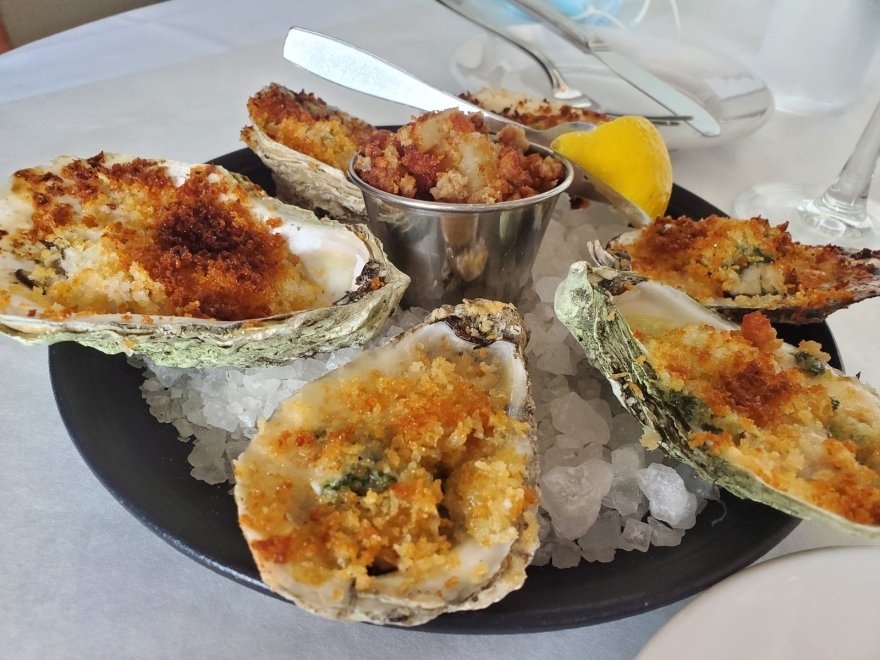 Henlopen City Oyster House