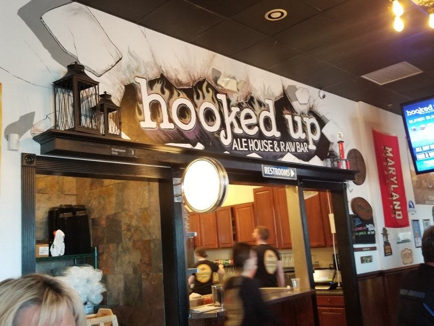 Hooked Up Ale House & Raw Bar