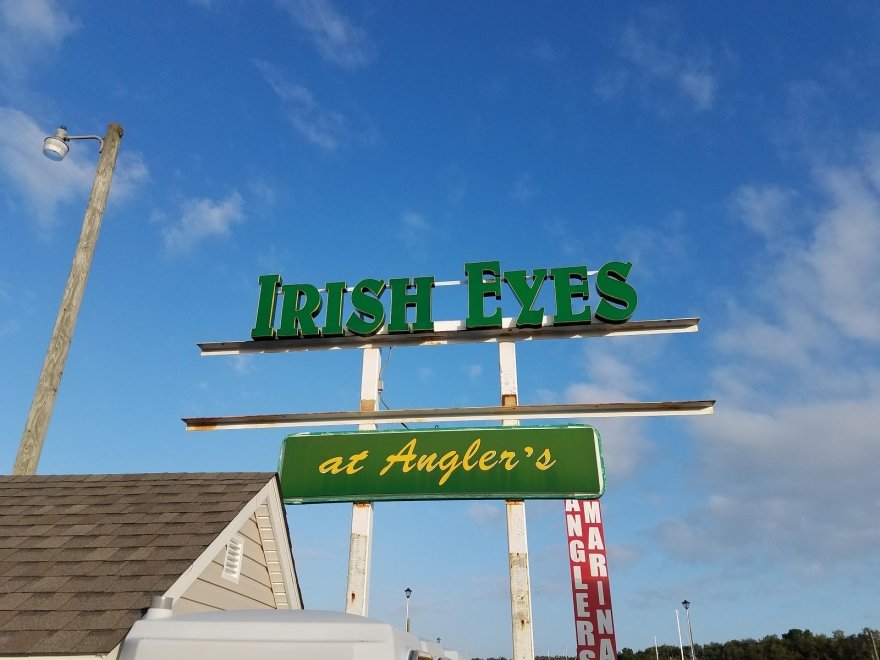 Irish Eyes Pub & Restaurant