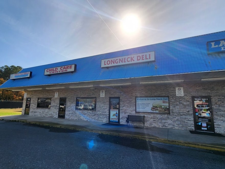 Longneck Deli