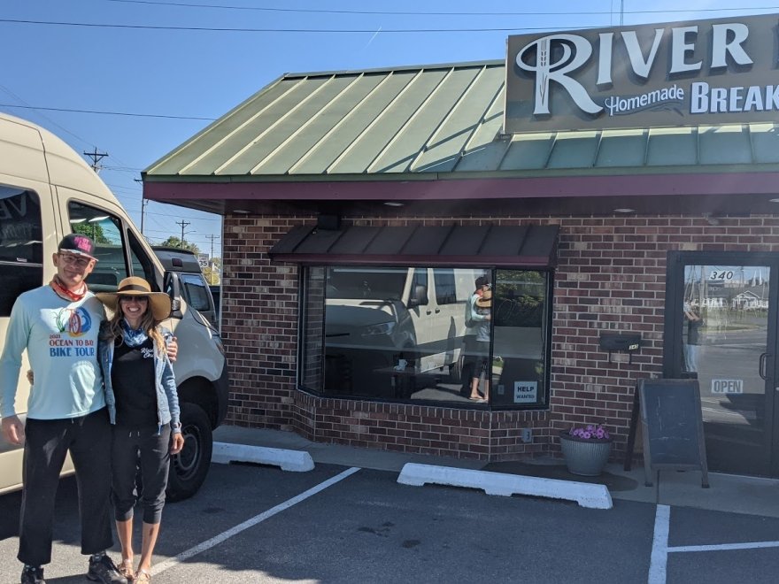 River Lights Cafe