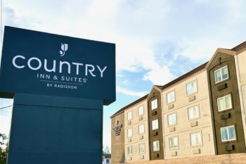 Country Inn & Suites Rehoboth Beach