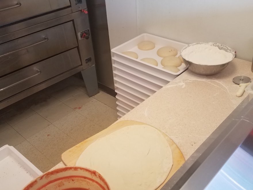 Pomodoro Pizzeria