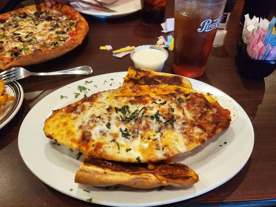 Porto Pizza & Grill Restaurant