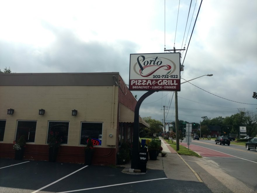 Porto Pizza & Grill Restaurant