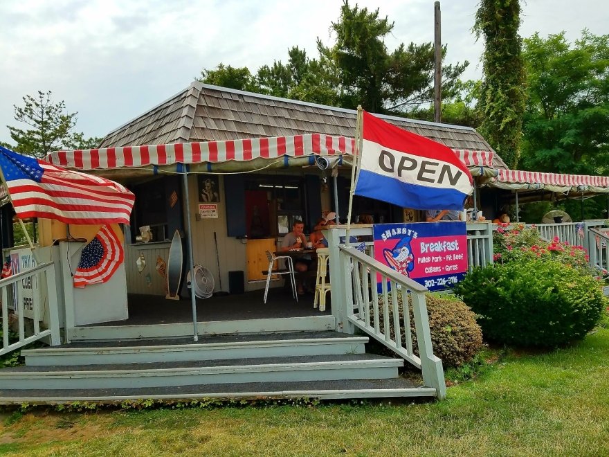 Sharky's Grill & BBQ