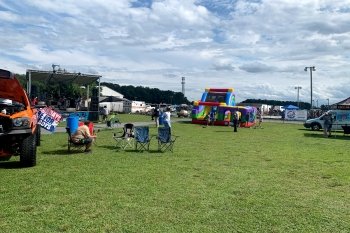 Delaware International Speedway and US 13 Dragway