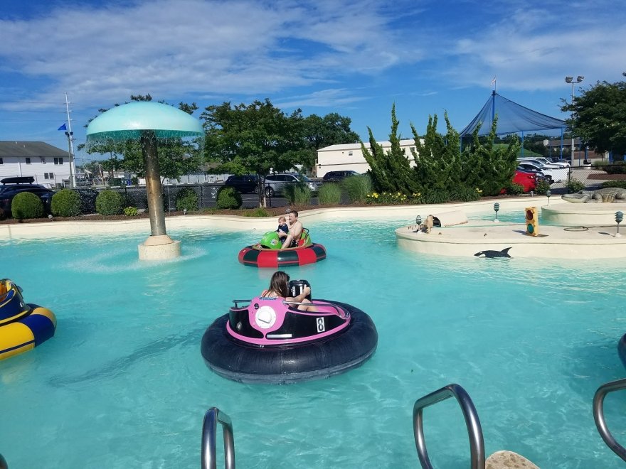 Jungle Jim's River Safari Water Park