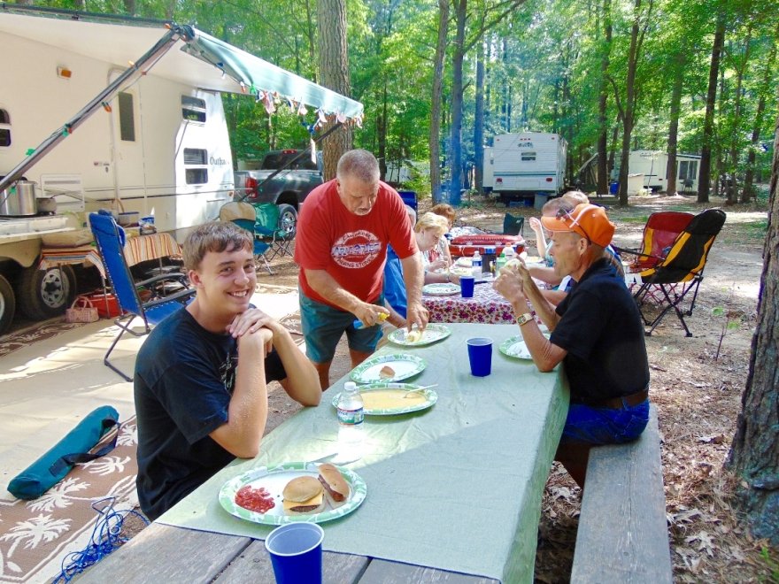 Holly Lake Campsites