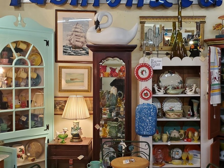 Heritage Antiques Market