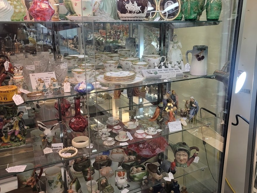 Heritage Antiques Market