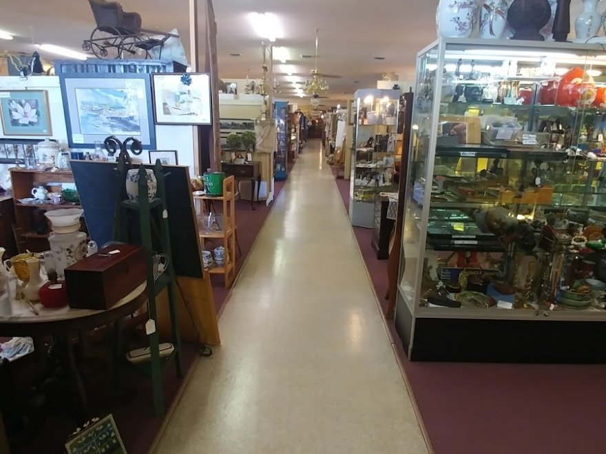 Heritage Antiques Market