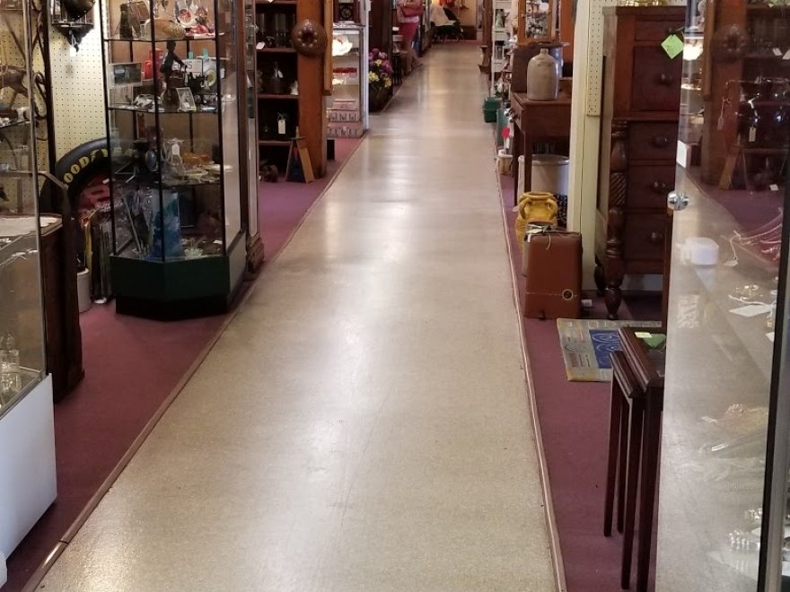 Heritage Antiques Market