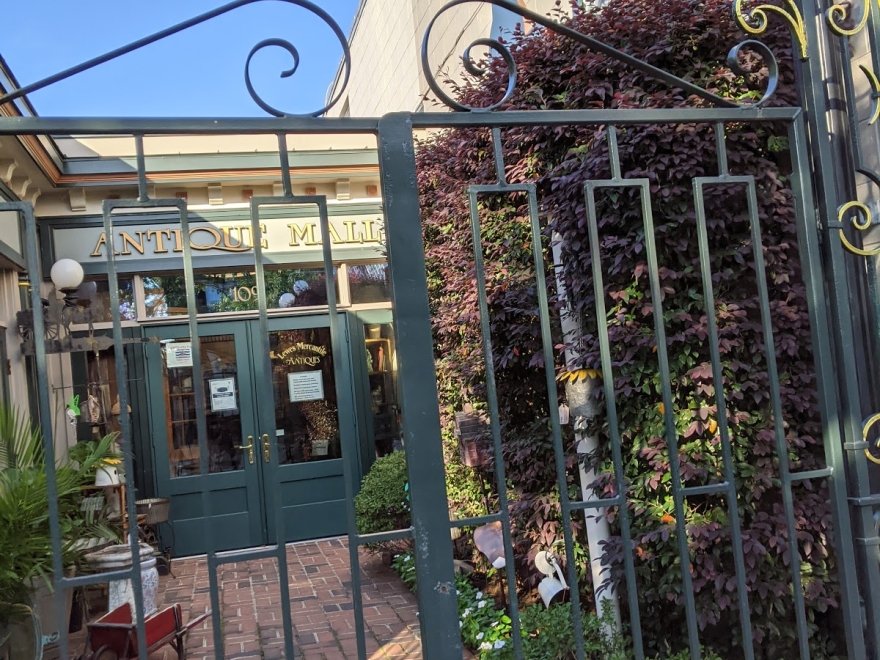 Lewes Mercantile Antique Gallery