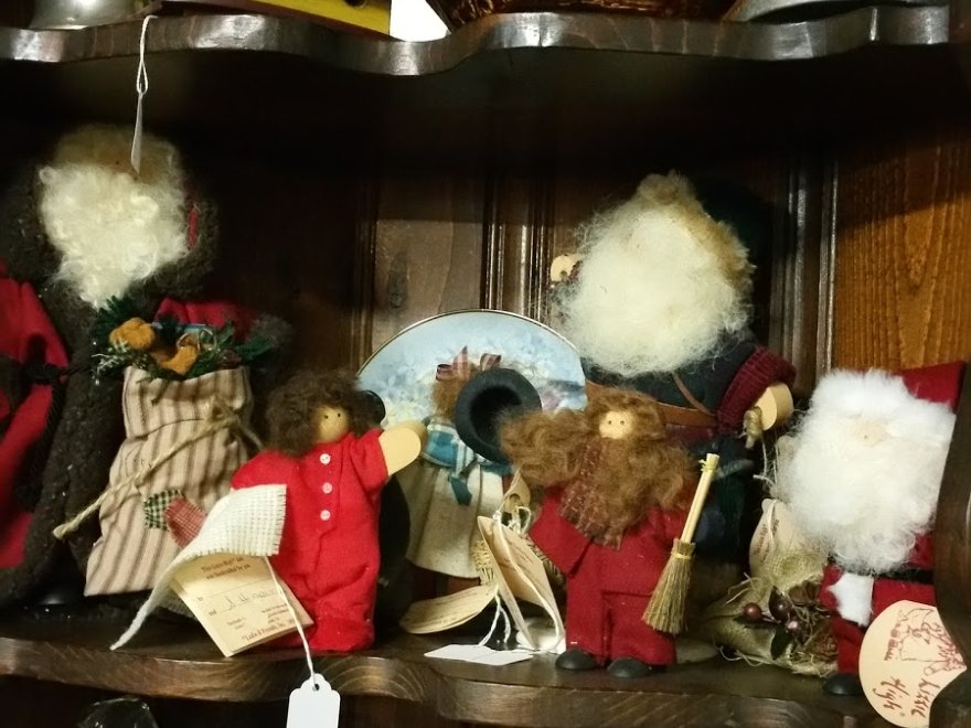 Marketplace Antiques & Collectibles LLC