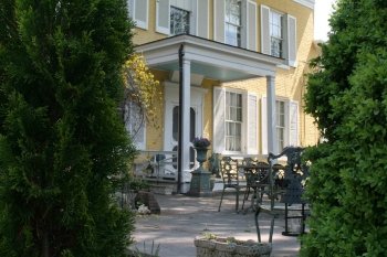 Causey Mansion Bed & Breakfast