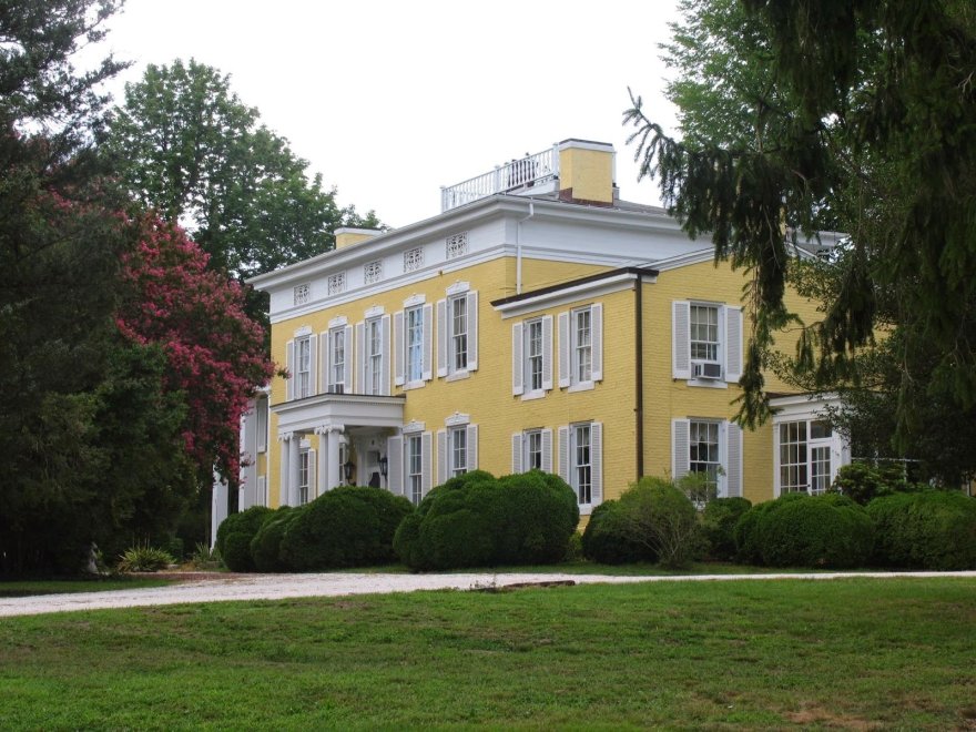 Causey Mansion Bed & Breakfast