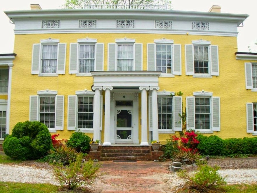 Causey Mansion Bed & Breakfast
