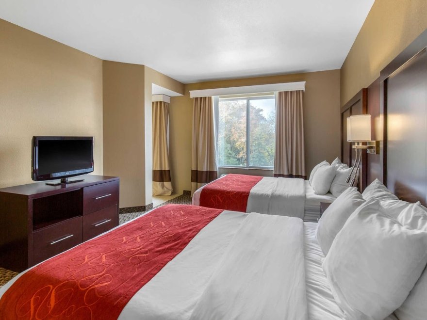 Comfort Suites