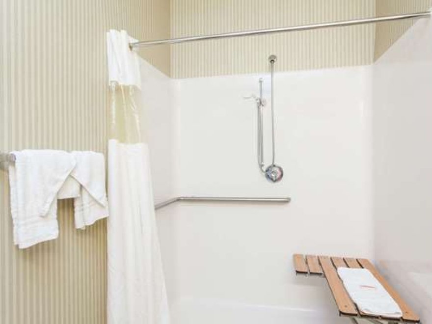 Days Inn & Suites by Wyndham Seaford