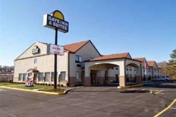 Days Inn & Suites by Wyndham Seaford