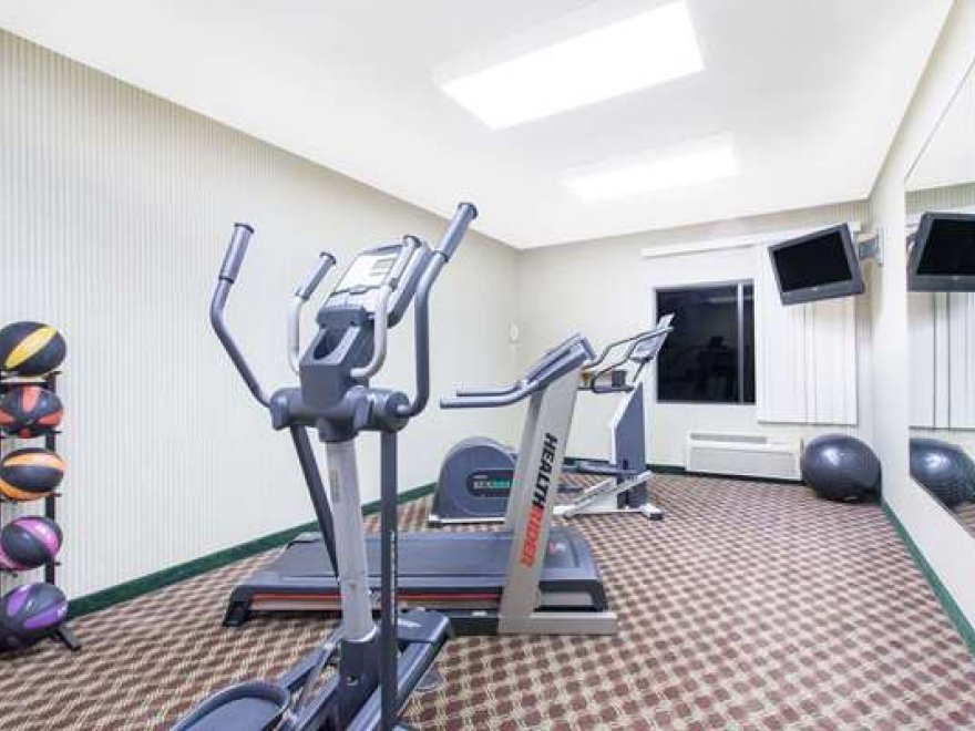 Days Inn & Suites by Wyndham Seaford