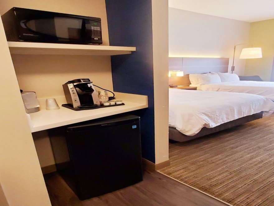 Holiday Inn Express & Suites Rehoboth Beach