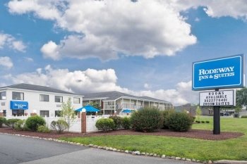 Rodeway Inn & Suites