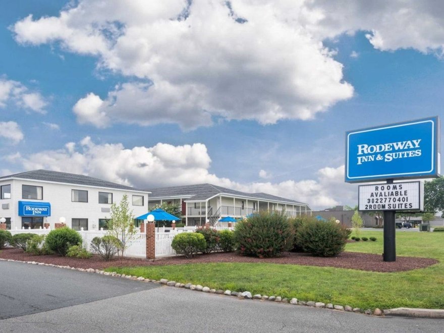 Rodeway Inn & Suites