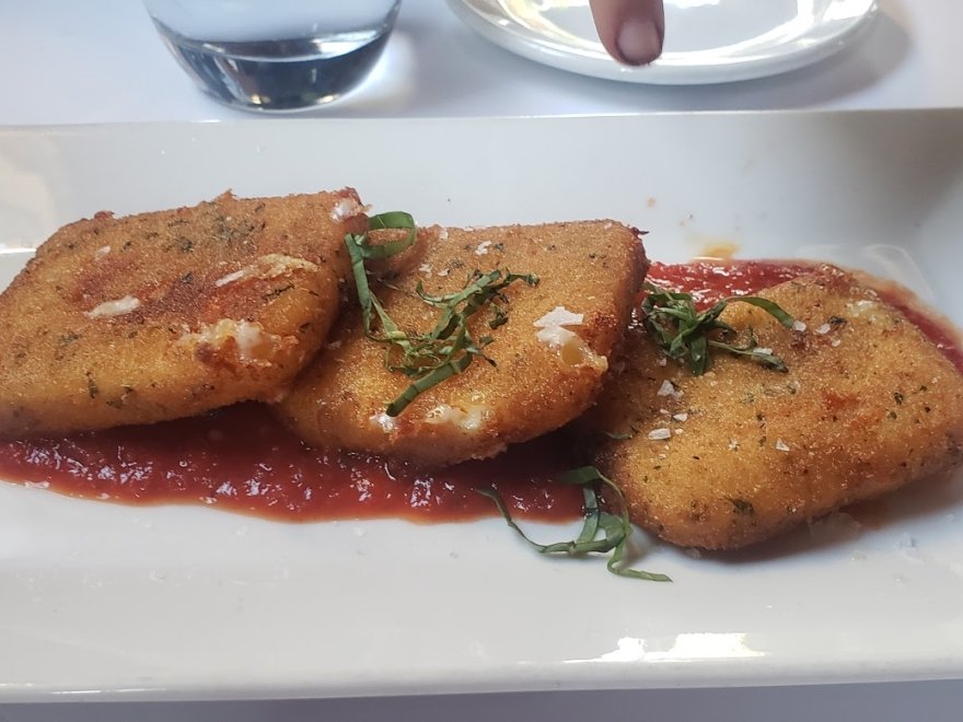 Perucci's classic italian Restaurant
